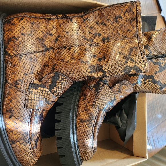 Free People Madison Loafer Boots size 9 - Picture 4 of 8